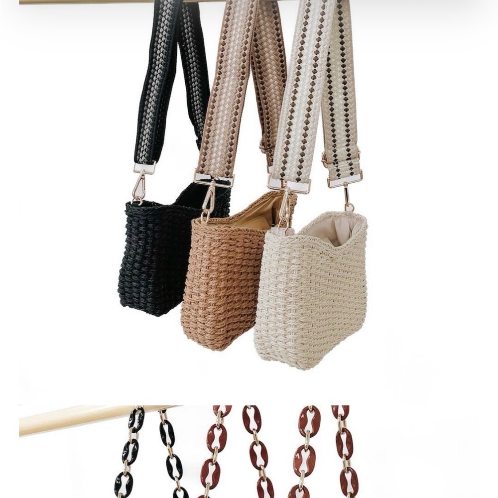 Woven Straw Crossbody Bag in Cream